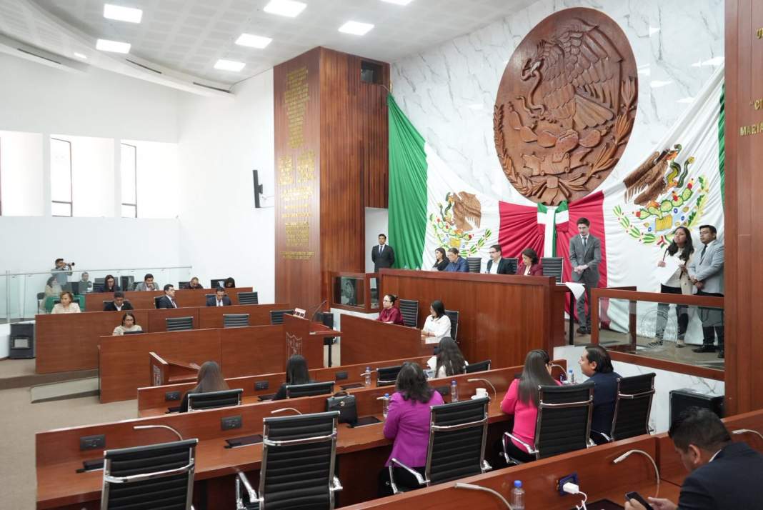 Diputadas y diputados durante una sesión del Congreso de Tlaxcala.