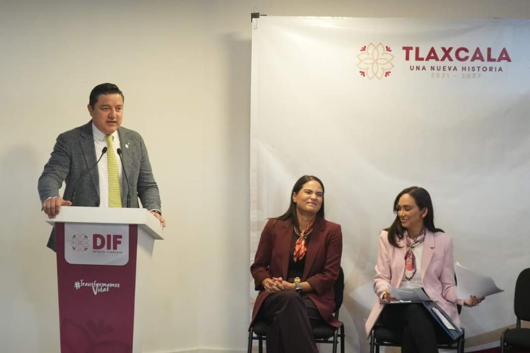 Unidad móvil de la Caravana de la Salud realiza estudios gratuitos a mujeres en Tlaxcala.