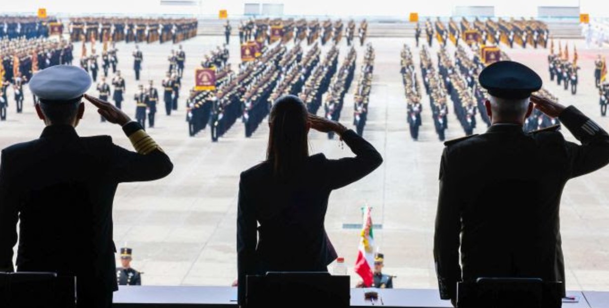 Claudia Sheinbaum en el 50 aniversario del Colegio Militar