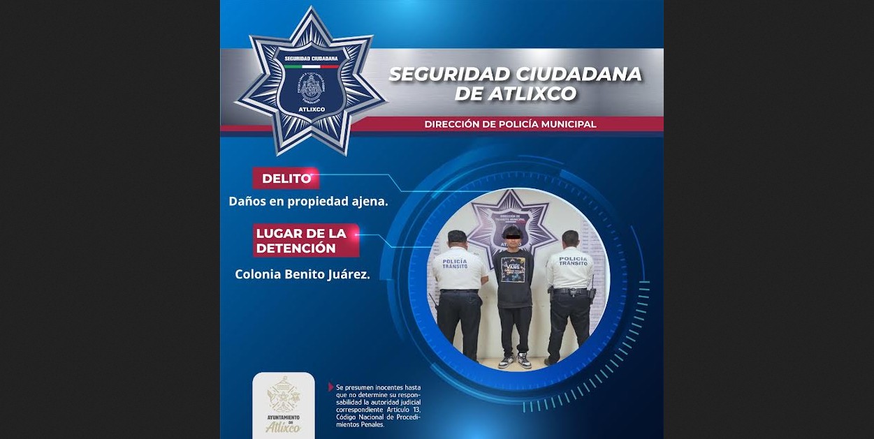 Motocicleta y automóvil involucrados en choque en Atlixco.