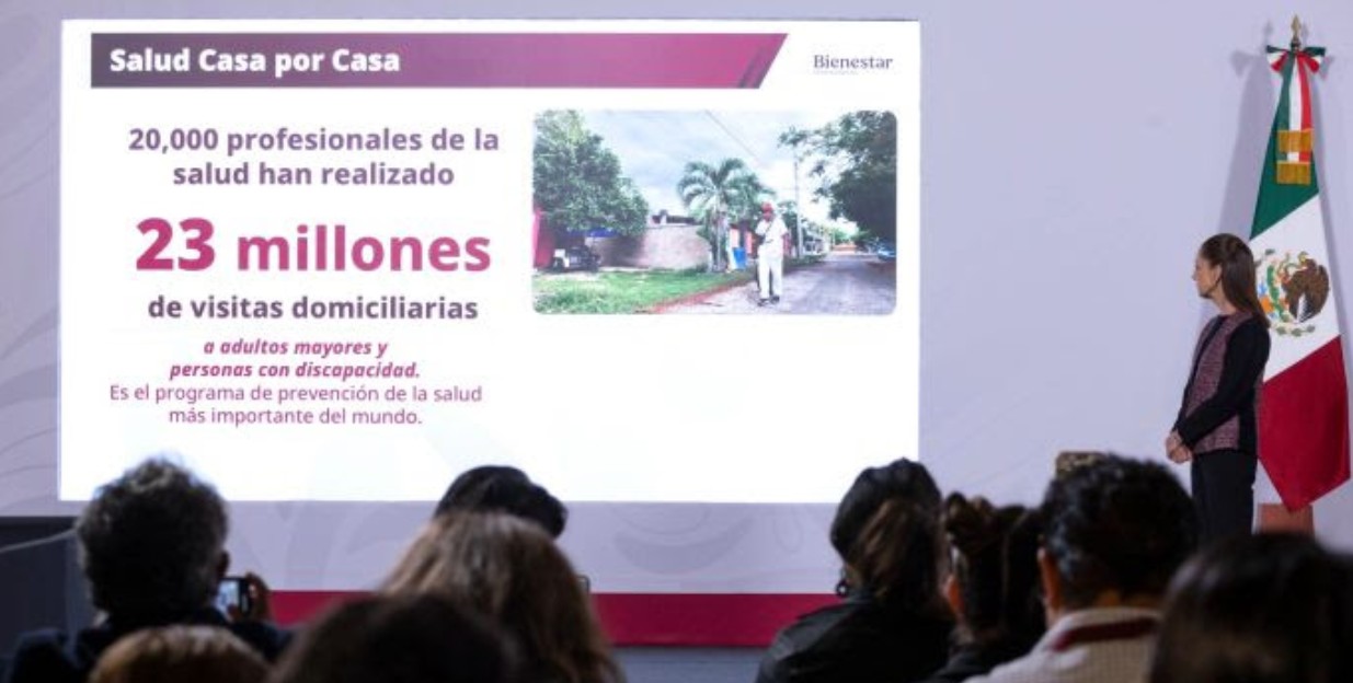 Claudia Sheinbaum durante una conferencia matutina