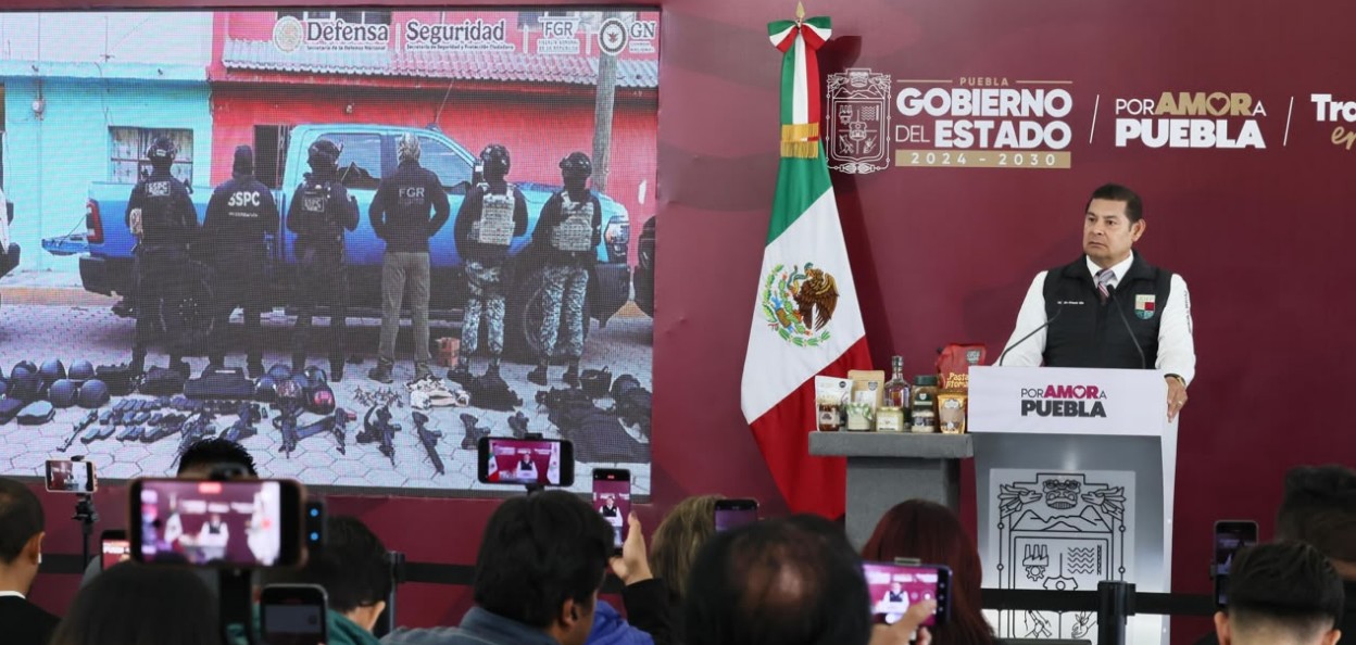 Alejandro Armenta durante un acto de seguridad