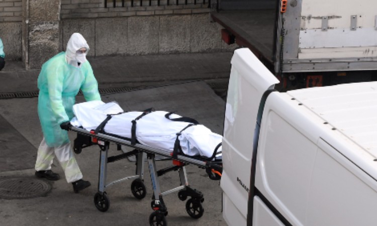 Muere uno de los 10 médicos que dieron positivo de COVID-19 en Monclova