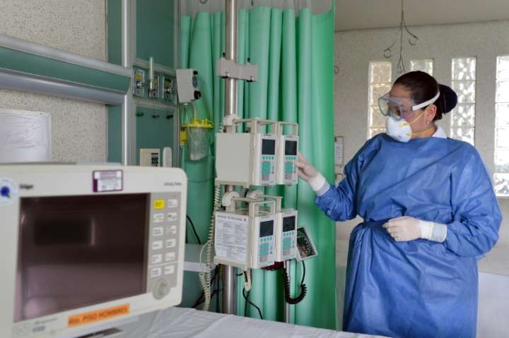 ‘Estamos como en guerra’, dice personal de hospital del IMSS