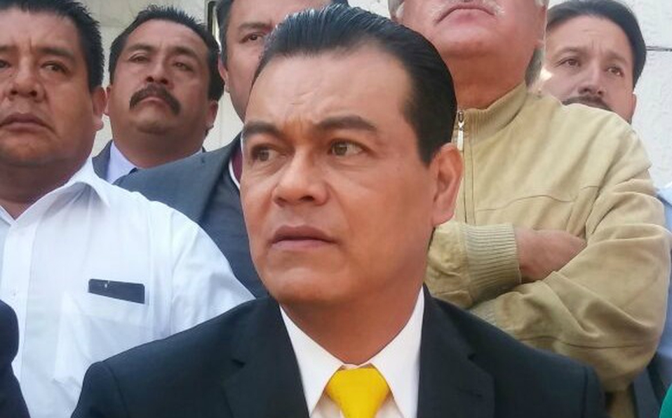 Urgen insumos y equipo de protección para personal médico en hospitales del Estado de México: Juan Zepeda