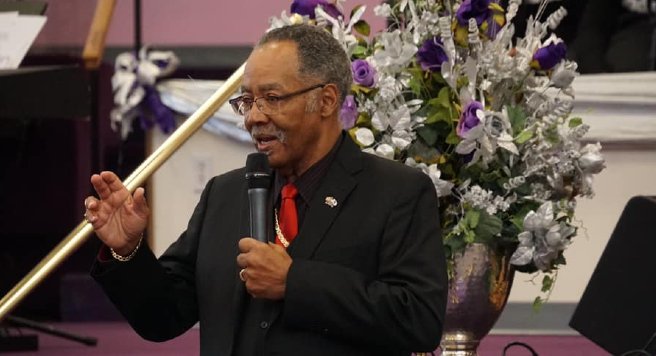 Pastor se contagia y muere de Covid-19, después de proclamar que Dios es más grande que la enfermedad