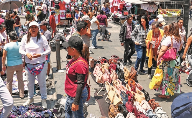¿Más?... Prevén para ambulantes más violencia y pobreza