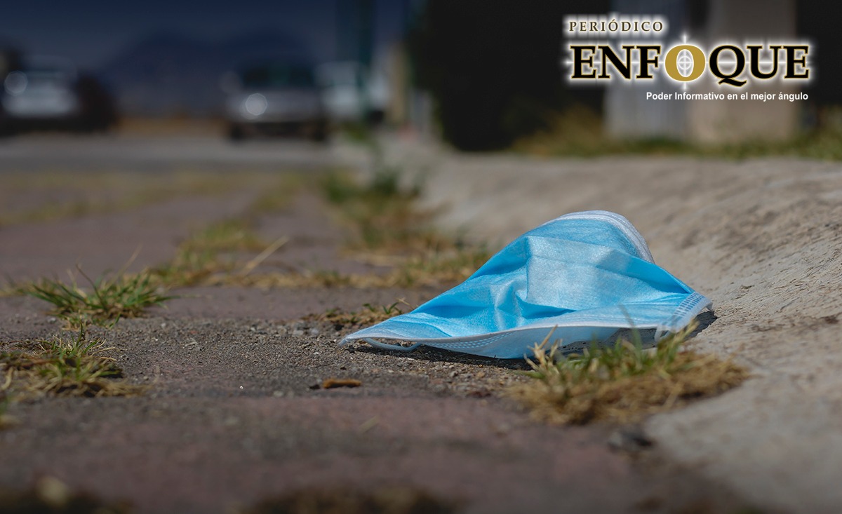 ¡No tires tu cubreboca a la vía pública!