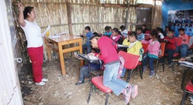 El 17 de mayo podrían regresar a clases en municipios sin COVID-19: AMLO