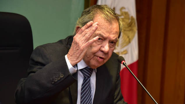 “Ignorantes y abusivos”, quienes piden a funcionarios renunciar al 25% de su sueldo: Muñoz Ledo