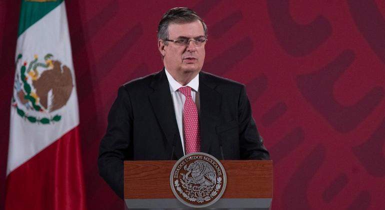 México tiene entendimiento con firmas de EU y China para protocolos de vacuna contra COVID-19: Ebrard