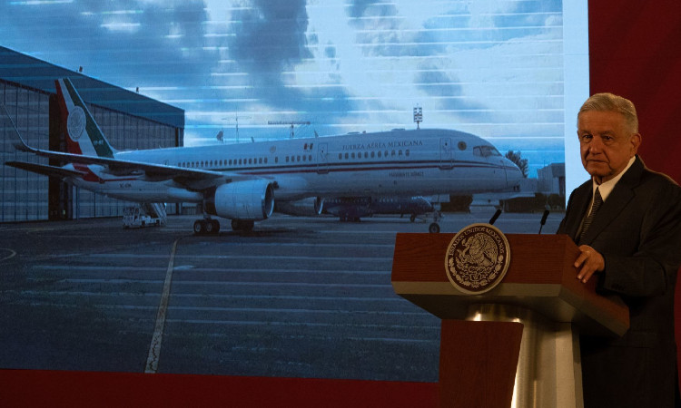 Avión 'Benito Juárez', anterior al TP-01, está en el hangar presidencial: AMLO