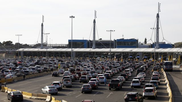 México y EU alargan cierre de frontera a viajes no esenciales hasta el 21 de septiembre