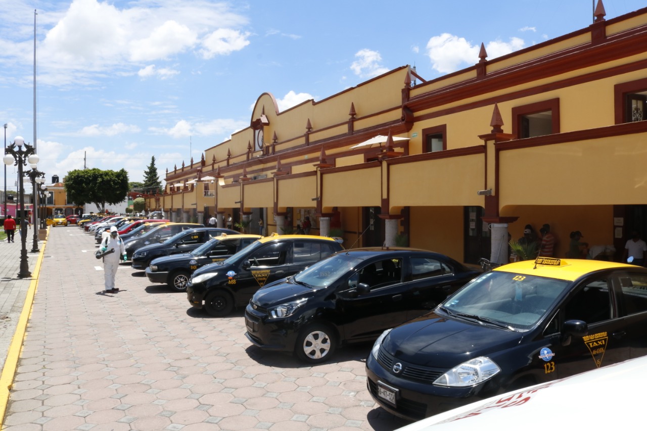 Coordina San Andrés Cholula apoyos a agrupaciones de taxis del municipio 