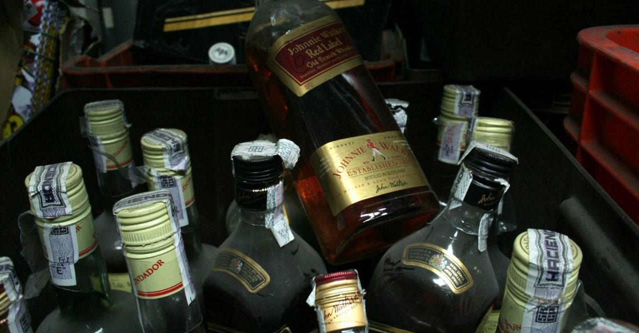 Deja el alcohol adulterado casi 200 fallecidos