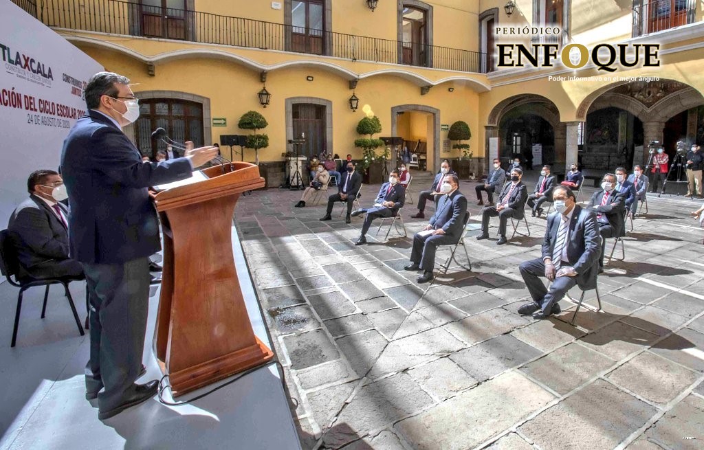 Ejecutivo fortalecerá educación a distancia mediante estrategias académicas