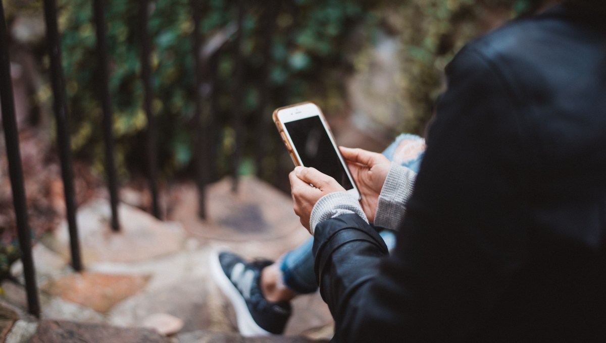 Por quitarle el celular, padre es apuñalado por su hijo de 13 años