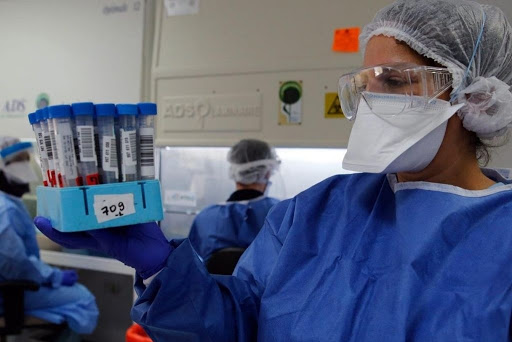 Aplicación de pruebas de COVID-19 no ha disminuido en México; la pandemia sí: López-Gatell