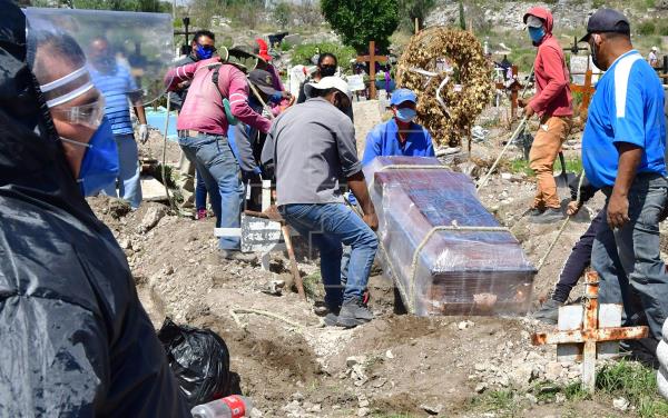 Suman 62,076 las muertes por coronavirus en México; hay 573,888 casos confirmados