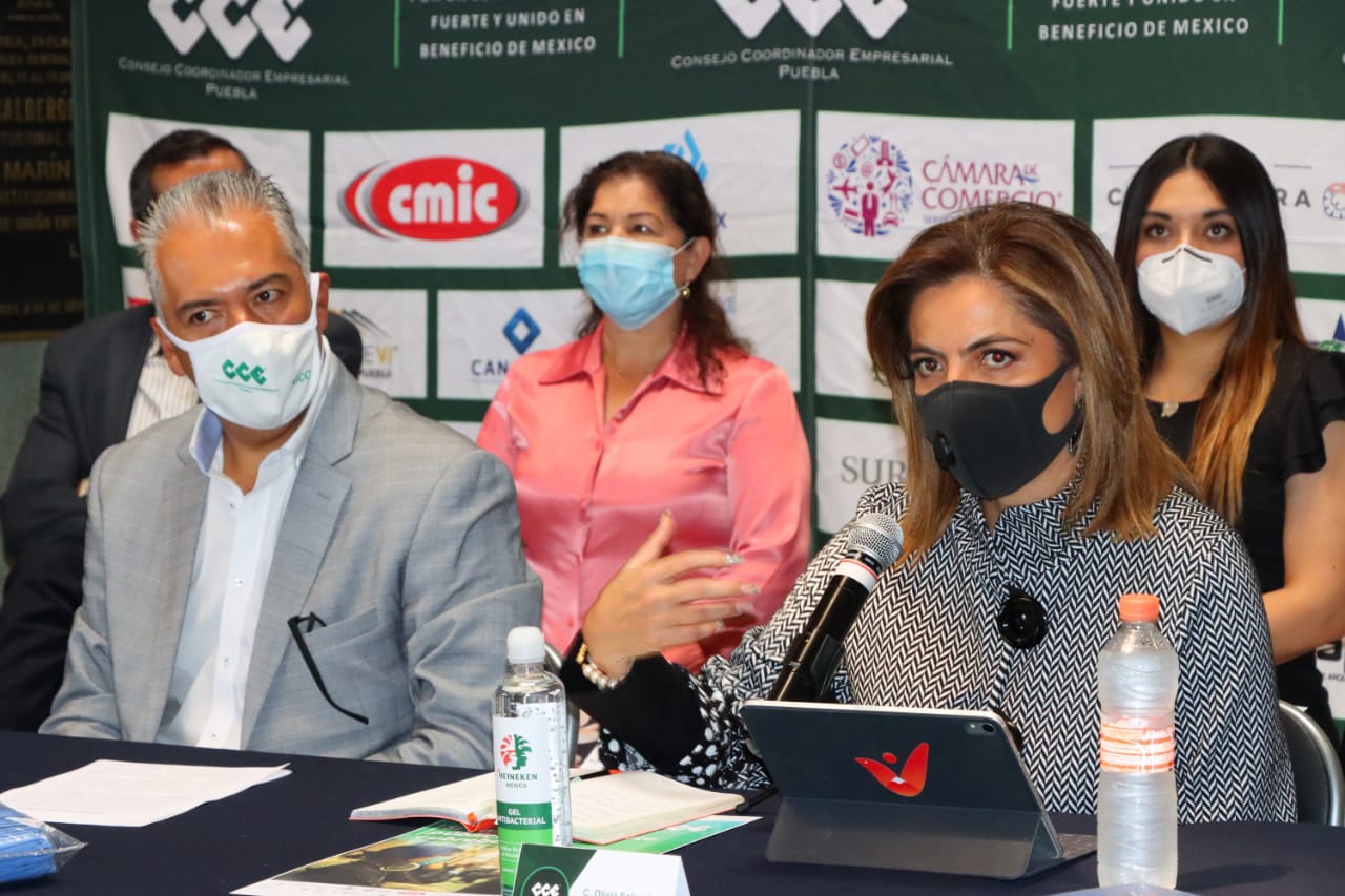 Reabren restaurantes en su interior siguen con aforo reducido