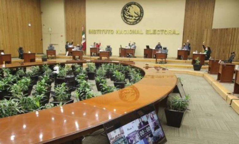 ¿Buscas trabajo? El INE lanza vacantes con sueldos de hasta 32 mil pesos