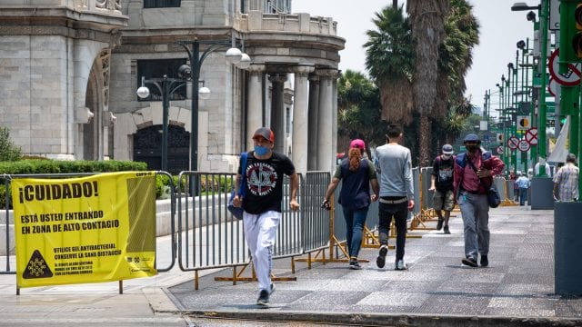 CDMX se queda en semáforo naranja, otra vez con alerta máxima, para la siguiente semana