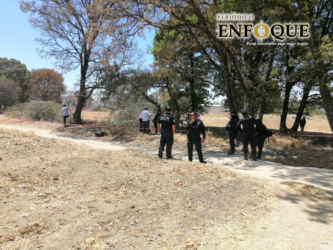 Encuentran cuerpo de hombre en barranca de Amozoc 