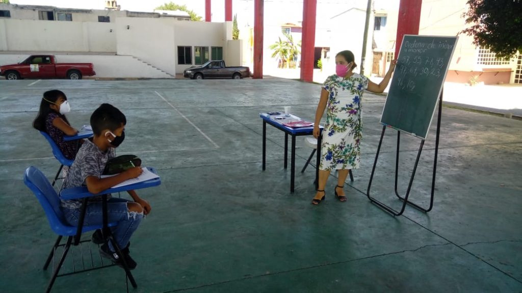 Clases presenciales en enero, solo para estados en verde; entidades en amarillo tendrán asesorías: SEP