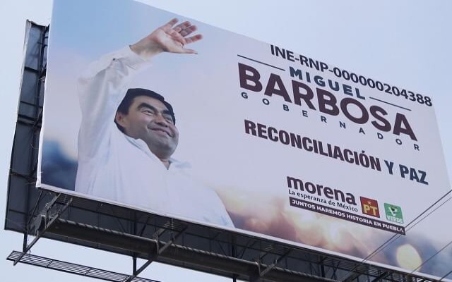 Anuncios espectaculares que sean usados para propaganda electoral perderán su concesión, advierte Barbosa