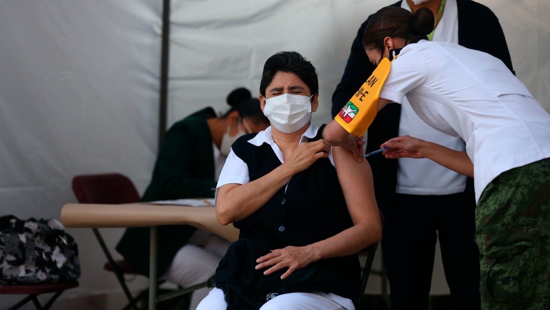 42,900 vacunas contra COVID-19 de Pfizer llegarán a México hoy, informa Ebrard