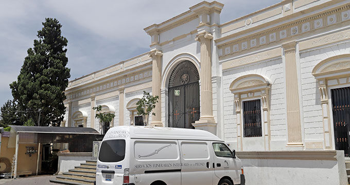 Opera horno del panteón de “La Piedad” con las respectivas medidas sanitarias