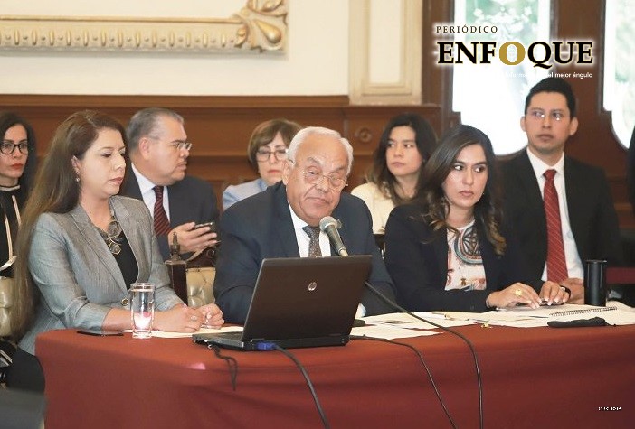Renuncia contralor municipal de Puebla, David Riveroll 