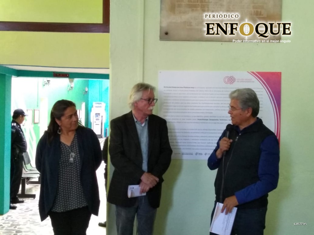 Inaugura secretario de Cultura exposición fotográfica en Acatzingo