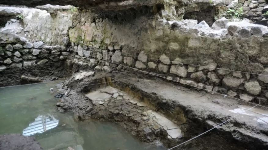 Descubren restos de temazcal prehispánico cerca de La Merced