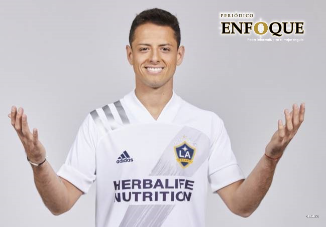 Entre lágrimas, Chicharito le avisó a sus papás que se iba a LA Galaxy (Video) 