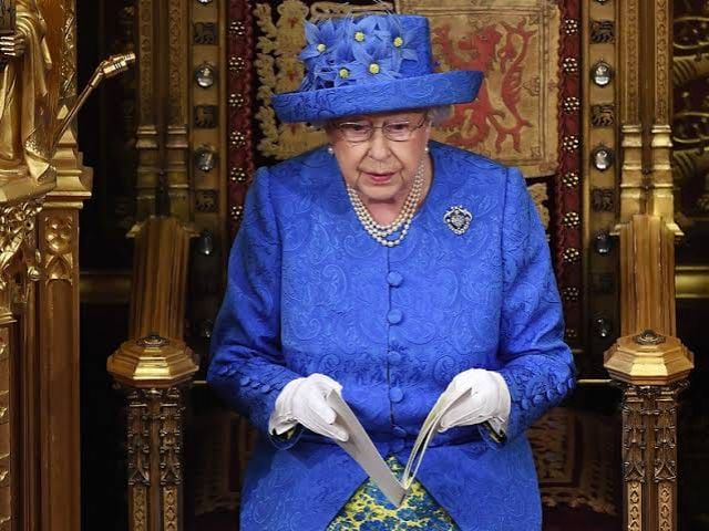 Reina Isabel da el ‘último adiós’ del Reino Unido a la Unión Europea