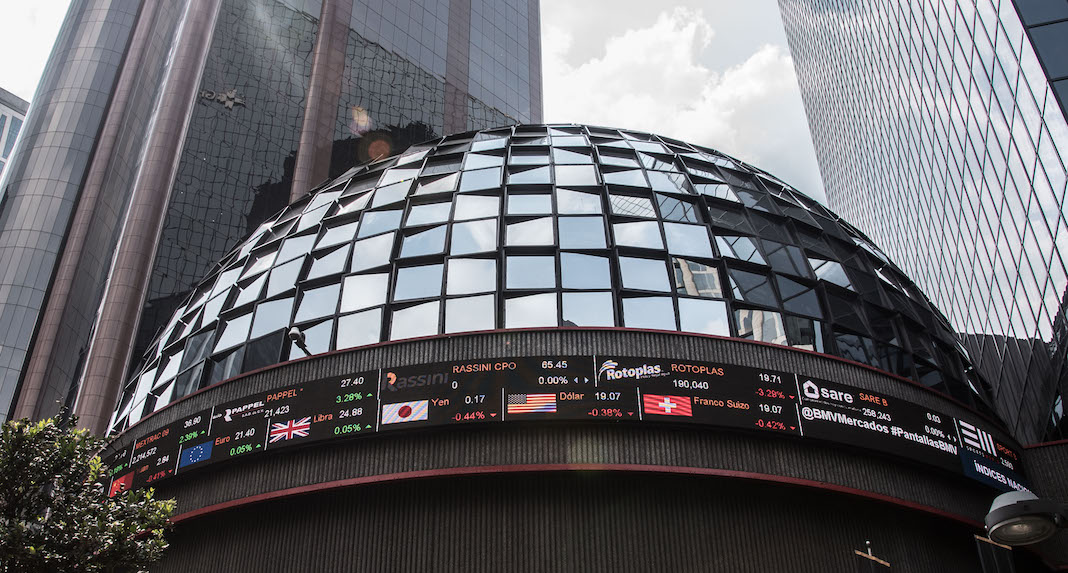 Bolsas en México tienen su primer revés semanal del 2020