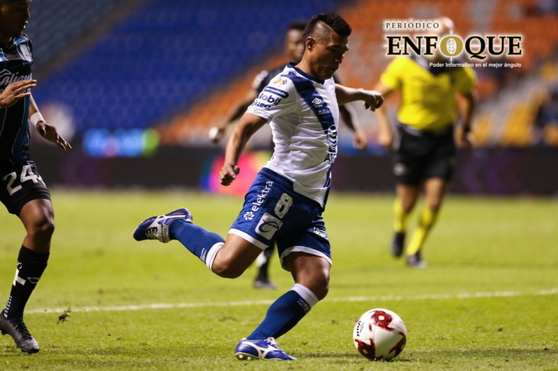 Acuchillado por el VAR y su defensa, el Puebla cayó ante Querétaro (Video) 