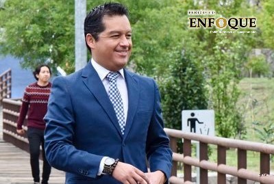 Ollín Rivera renunció a la dirección de Relaciones Públicas e Internacionales del Municipio de Puebla