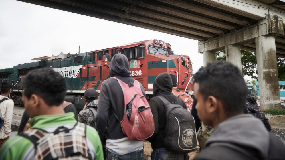 Extorsiones, abusos y secuestros: migrantes relatan su paso por México