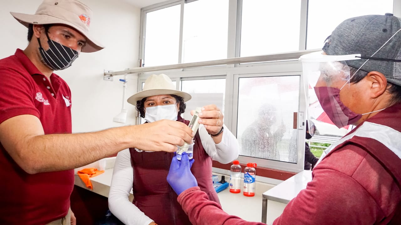 Inaugura Karina Pérez 1er planta purificadora de agua para consumo humano