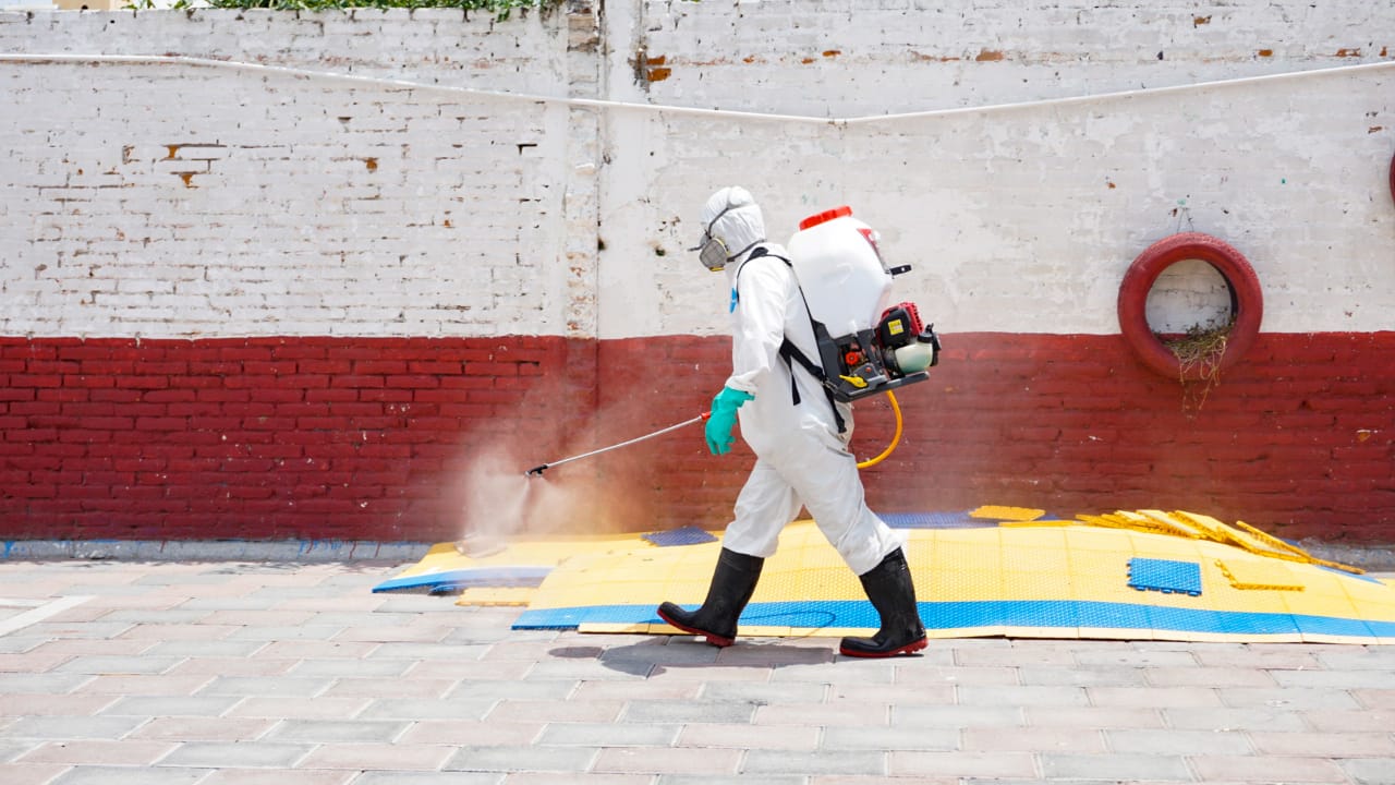 Realiza Ayuntamiento jornada de sanitización en San Rafael Comac