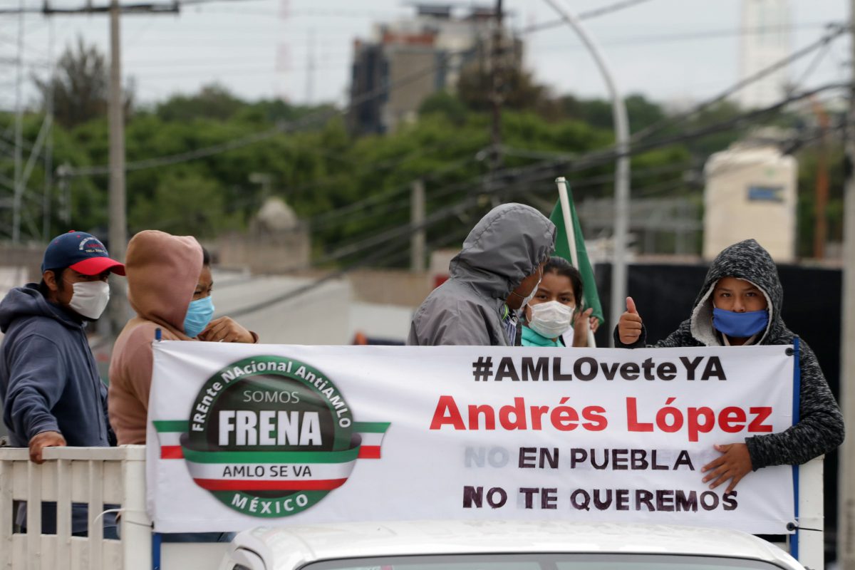 Poblanos se manifiestan contra AMLO por cuarta ocasión