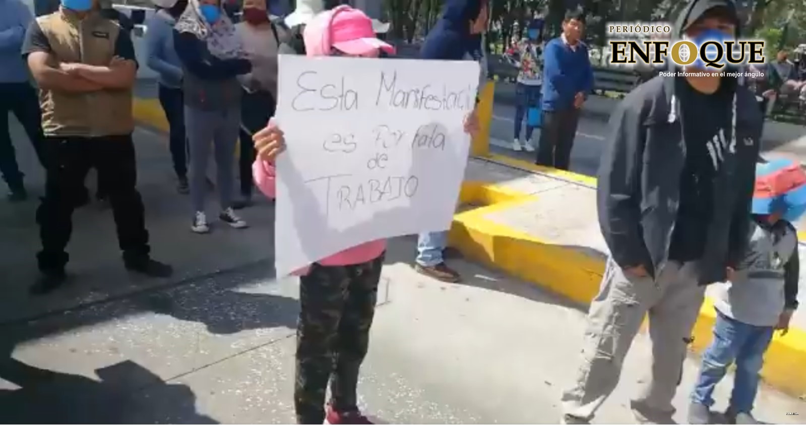Antorchitas toman caseta de Amozoc para pedir apoyo