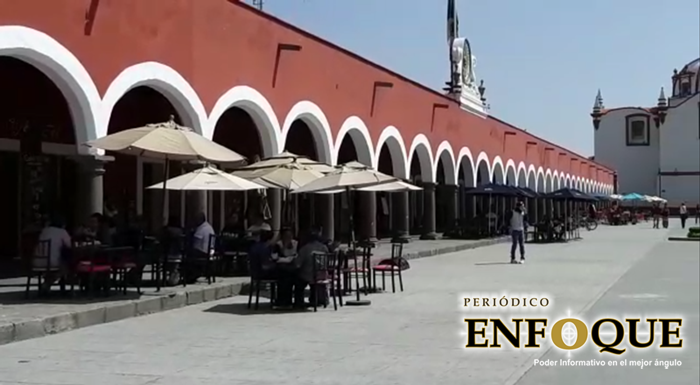 Reabren servicio de mesa algunos locales del Portal Guerrero en Cholula 