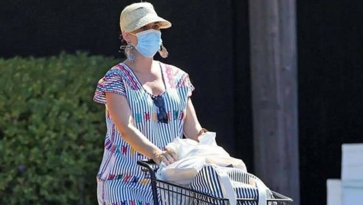 ¡Orgullosamente mexicano! Katy Perry sucumbe y porta hermoso huipil de Oaxaca