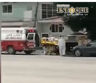 Trasladan a familia de Amozoc al hospital por supuestos síntomas de Covid 
