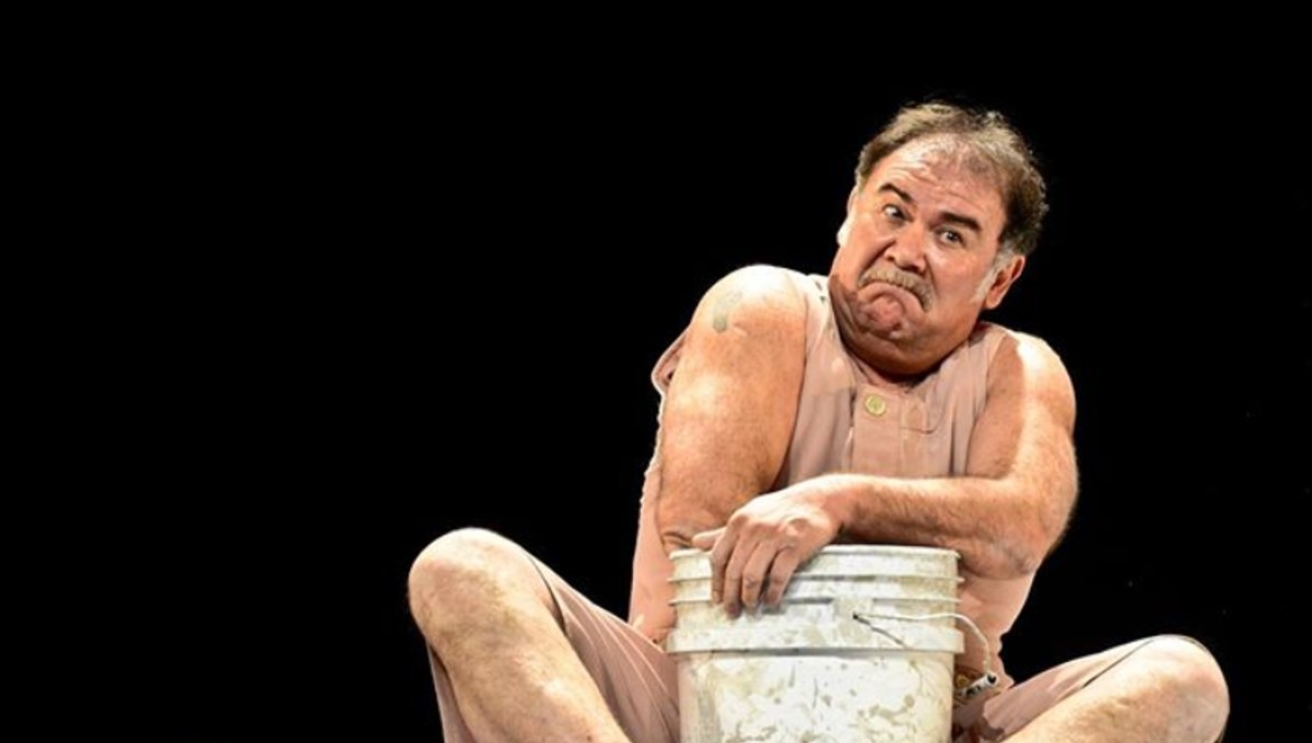 Es cierto: Chucho Ochoa pide dinero en la calle