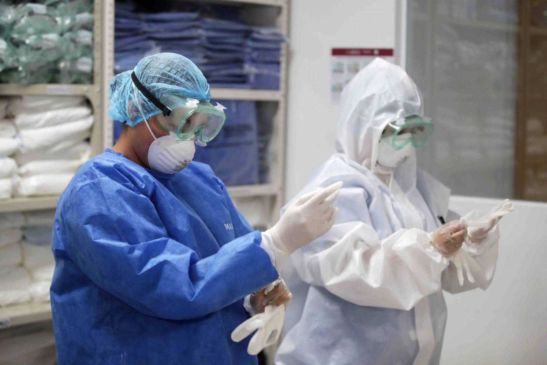 En México hay más muertes y contagios de personal médico que en Italia y EU