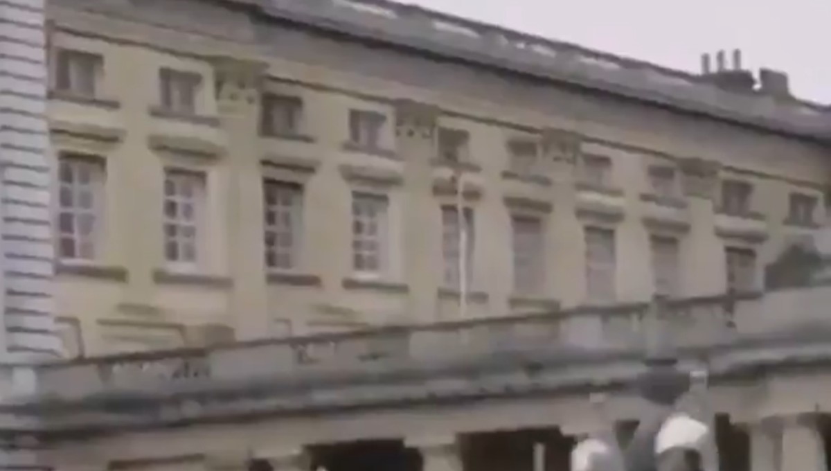 FAKFake News: La historia real del video del “niño” que escapa del Palacio de Buckingham